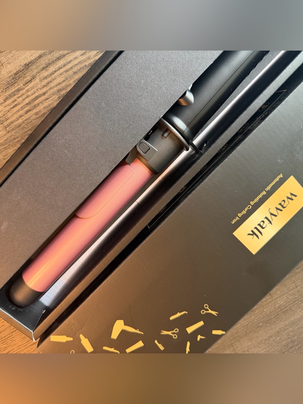 Brand new Wavytalk curling iron